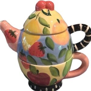 Vintage GANZ Teapot for one!